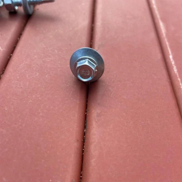 Trapez Çatı Vidası 6.3x38 mm Paket 100 ADET Matkap Uçlu Sac Akıllı Vida Çatı Panel Metal Ağaç Vidası ürün görseli 1