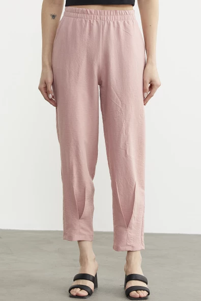 Paça Büzgü Detaylı Krep Pantolon - Pembe - Resim 3
