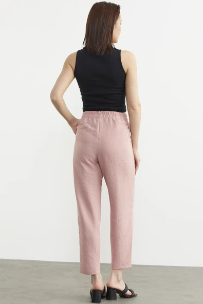 Paça Büzgü Detaylı Krep Pantolon - Pembe - Resim 6
