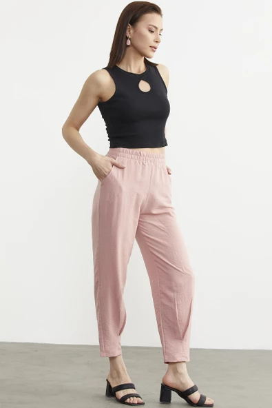 Paça Büzgü Detaylı Krep Pantolon - Pembe - Resim 4