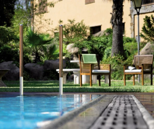 Astral Pool Elegance Ahşap Saplı 4 Basamak Havuz Merdiveni - Resim 2