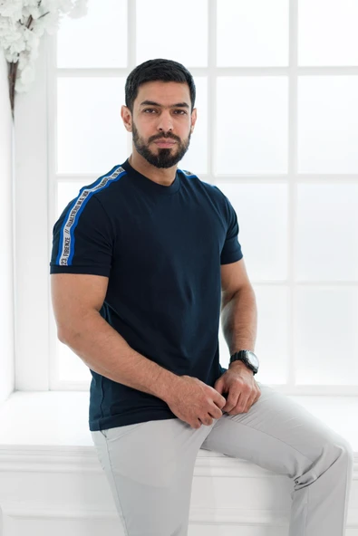 Slimfit Omuz Şeritli Bisiklet Yaka %100 Pamuk Dokulu T-shirt ürün görseli 1