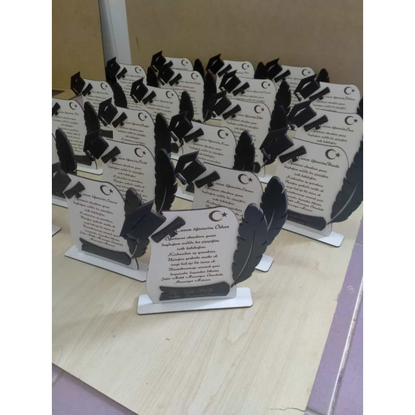 Mezuniyet Hatırası (plaket) Kişiye Özel İsim yazılı Gönderilecektir. ürün görseli 1