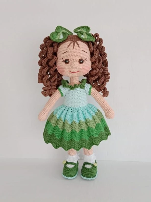 Egzotik Kıvırcık Saçlı Karnaval Bebek Amigurumi Organik Oyuncak ürün görseli 1