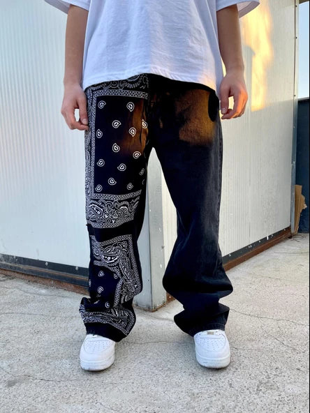 Premium Designer Bandana Patched Kot Pantolon ürün görseli 1