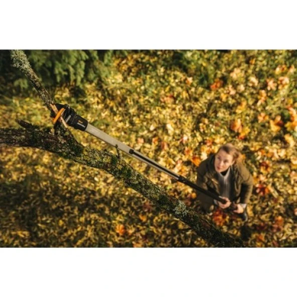 Fiskars 115012 UPX86 Teleskopik Yüksek Dal Budama Makası ürün görseli 1