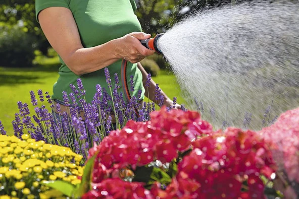 Gardena 18310 Bahçe Sulama Tabancası ürün görseli 1