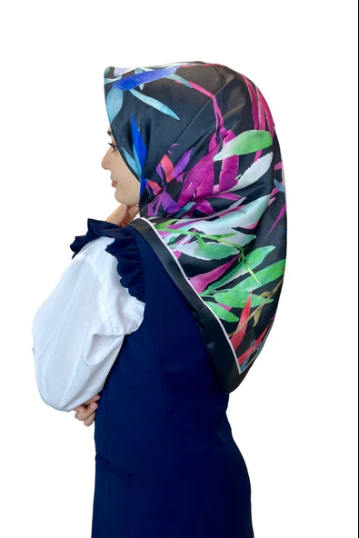 Quare Kristal Eşarp, Yaprak Desenli Kristal Rayon Eşarp 01064  SİYAH YEŞİL ürün görseli 1