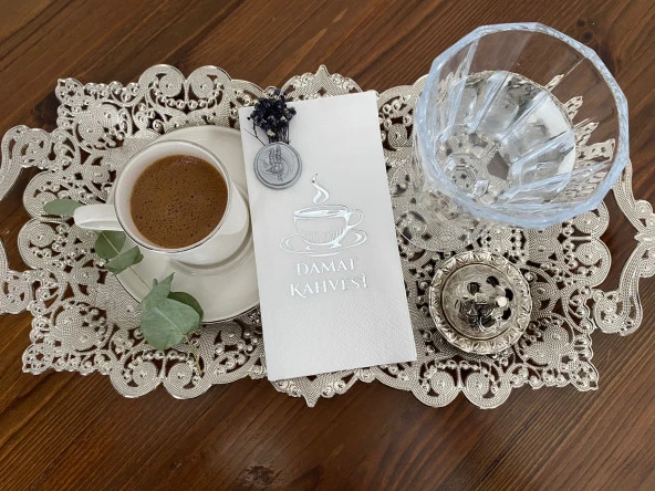 Gümüş Yaldızlı Beyaz Çiçekli Mühürlü Damat Kahvesi Garson Peçete 1 Adet ürün görseli 1
