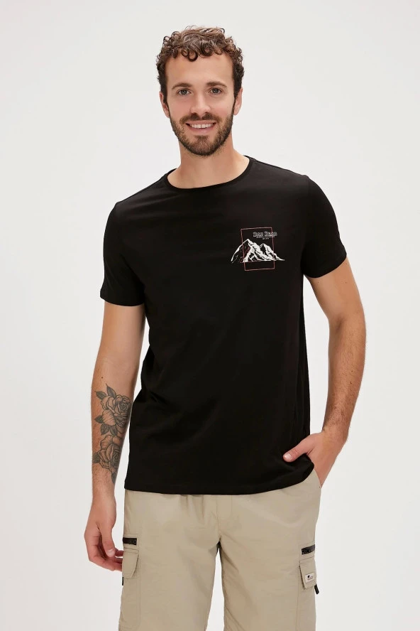 Carl Night Men's T-Shirt ürün görseli 1