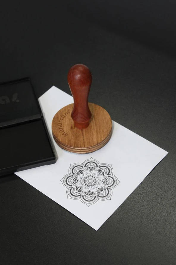 Mühürcüm Kişiye Özel Ahşap Kitap Mührü Damga Yuvarlak 4,5 cm Çapında MADKM045 ürün görseli 1