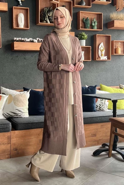 Dama Desenli Sütlü Kahve Triko Hırka - Resim 9