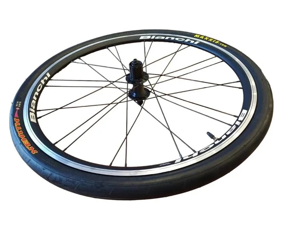 BIANCHI 26X1.50 MAXXIS LASTİK+ JANT TEL ÖRÜLÜ İNCE TEKERLEK ŞEHİR ARKA DISK UYUMLU SİYAH ürün görseli 1