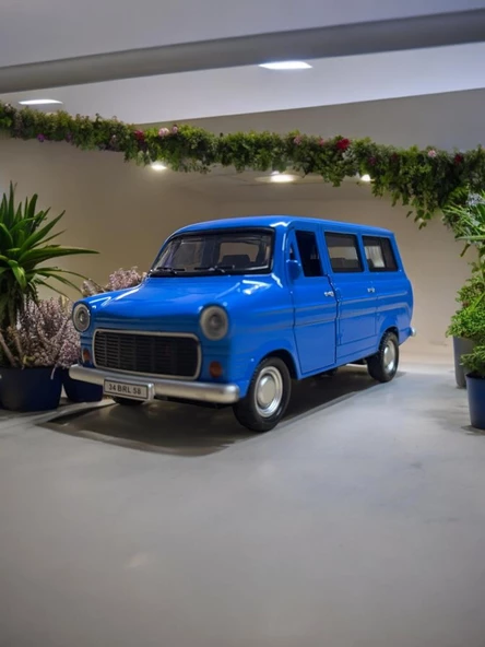 Nostaljik Metal Çek Bırak Ford Sesli ve Işıklı Minibüs Mavi ( 1/36 Ölçek ) ürün görseli 1