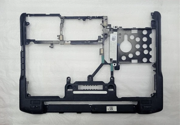Dell Latitude E6230 Alt Kasa - Resim 2