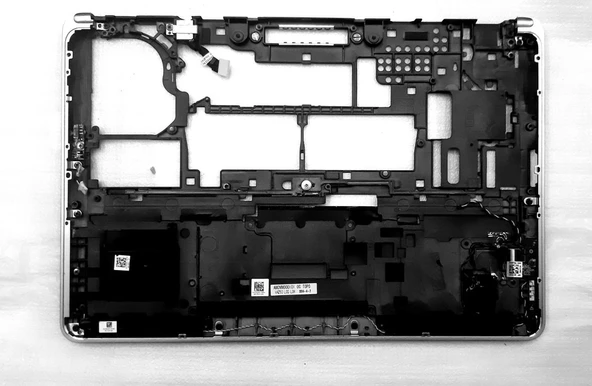 Dell Latitude E7250 7250 P22S ALT KASA - Resim 2