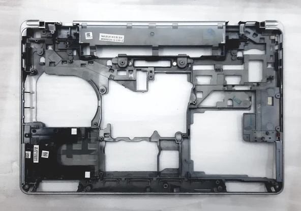 Dell Latitude E6540 Precision M2800 Alt Kasa ürün görseli 1