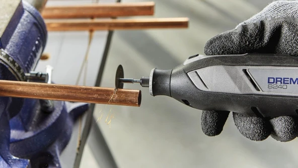DREMEL® 8240 (8240-3/45) - Resim 4