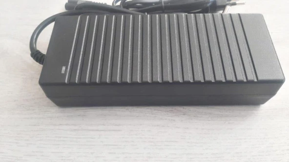 12 Volt 10Amper 120 Wat Çok Amaçlı Adaptör Güç kaynağı(Açıklamayı okumadan ürünü almayınız) ürün görseli 1