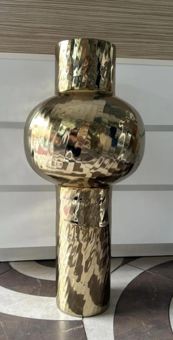 LAMEDORE AVA CYLINDER CROSS TEXTURE GOLD VASE 35X35X70 CM ürün görseli 1