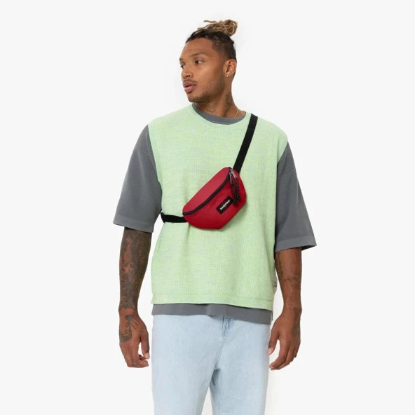 Eastpak Springer Mini Bel Çantası Beet Burgundy EK0000747J21 ürün görseli 1