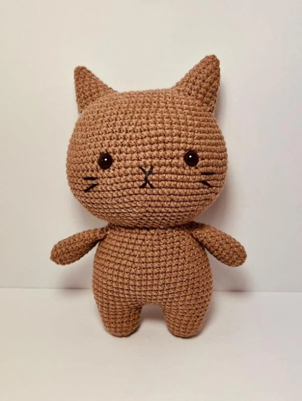 Kahverengi Miniş Pisi Uyku Arkadaşı Amigurumi Organik Oyuncak ürün görseli 1