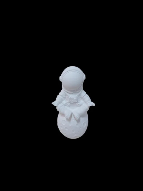 Aya Oturan Astronot 8x4cm ürün görseli 1