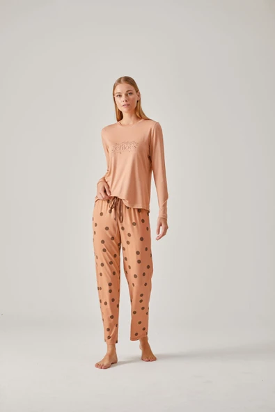 Pamuk Pamuk 24014 Kadın Baskılı Tişört Puantiye Pantolonlu Pijama Takımı ürün görseli 1