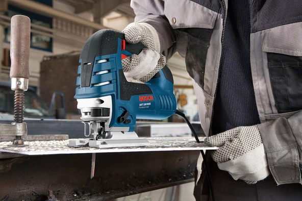Bosch GST 150 CE Dekupaj Testere - Resim 2