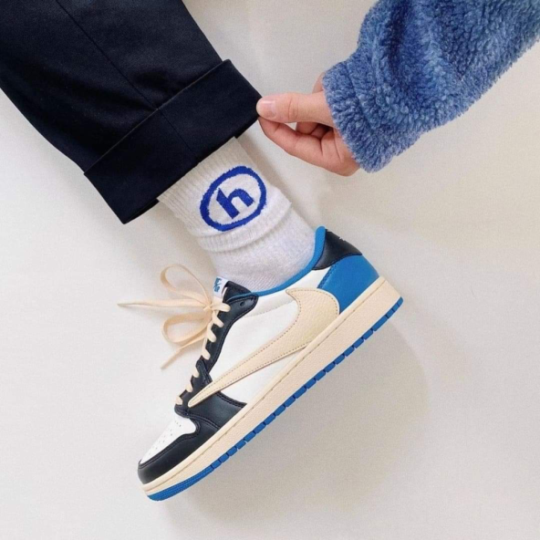 PTTAVM: Nike Air Jordan 1 Low Travis Scott x Fragment