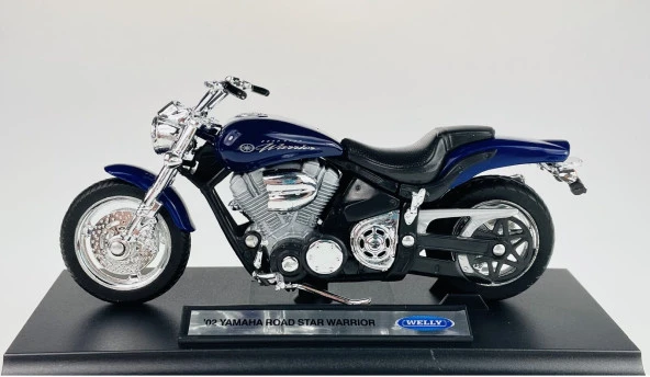 '02 YAMAHA ROAD STAR WARRIOR 1:18 Ölçekli Model - Resim 2