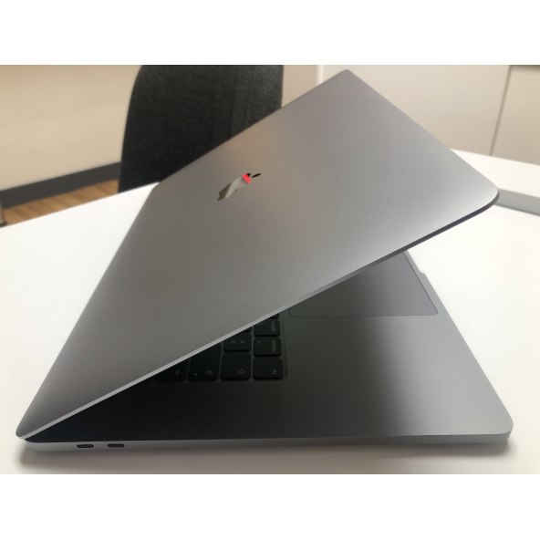 PTTAVM: APPLE A2141 MACBOOK PRO 16