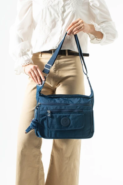 571 collections Ultra Hafif Su Geçirmez Çok Cepli Omuz Çantası Laci (Model: 571-5D) ürün görseli 1