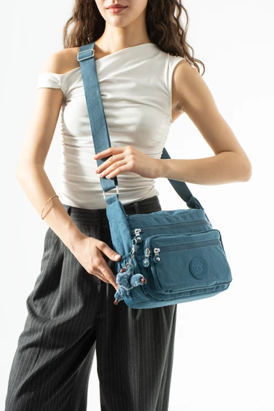 571 collections Çapraz Askılı Ultra Hafif Çok Cepli Bayan Omuz Çantası Mavi (Model: 571-6A) ürün görseli 1