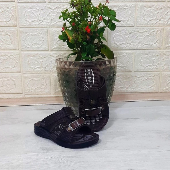 Fiyra Kajma Kahverengi renk Erkek Çocuk Günlük Terlik ürün görseli 1