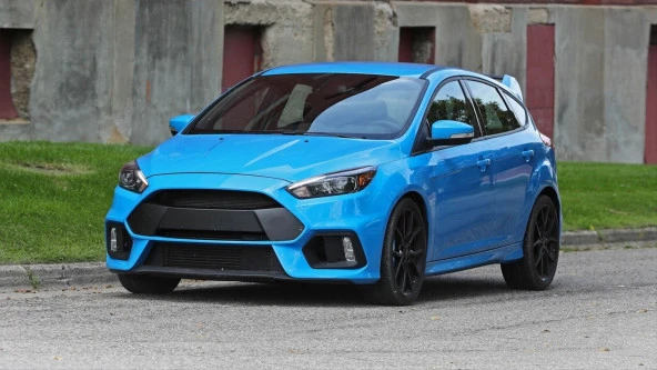 FOCUS 3.5 HATHCBACK 2015-2018 İÇİN UYUMLU RS GÖRÜNÜM BODY KIT ürün görseli 1