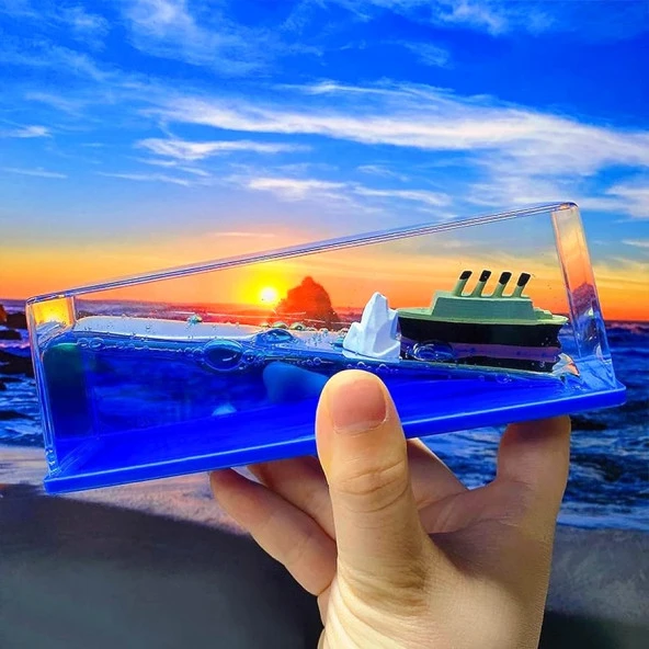 VIP UNSINKABLE TITANIC CRUISE SHIP BATMAYAN TİTANİK CRUİSE GEMİSİ SULU DALGALANAN GEMİ DEKOR GEMİ ürün görseli 1