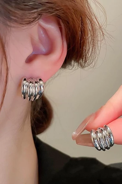 Kadın Özel Tasarım 1.5 cm Küpe- ürün görseli 1