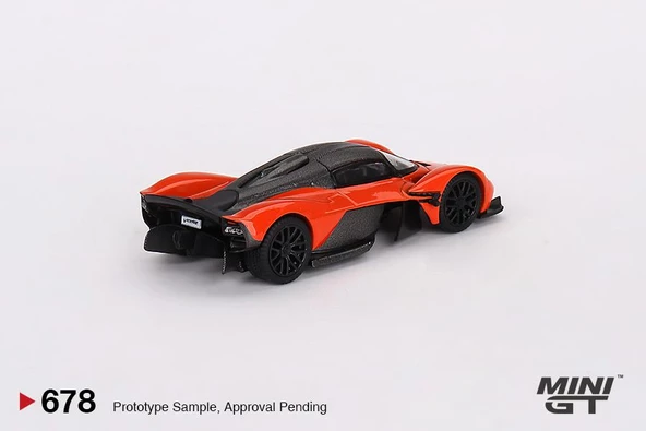 Mini GT Aston Martin Valkyrie Maximum Orange 678 - Resim 2
