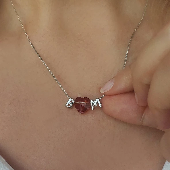 Vaoov 925 Ayar Gümüş Kırmızı Swarovski Taşlı Bombeli Harf Kolye ürün görseli 1