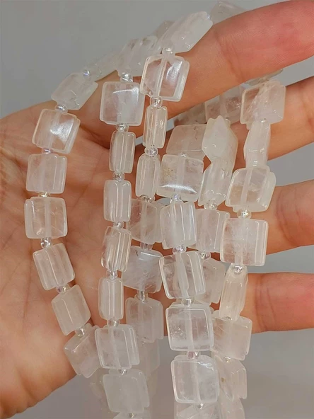 Bileklik Boy Kristal Kuvars Taşı Yandan Oyuklu Kare Kesim 10x10mm Yarım Dizi (18CM UZUNLUĞUNDADIR) ürün görseli 1