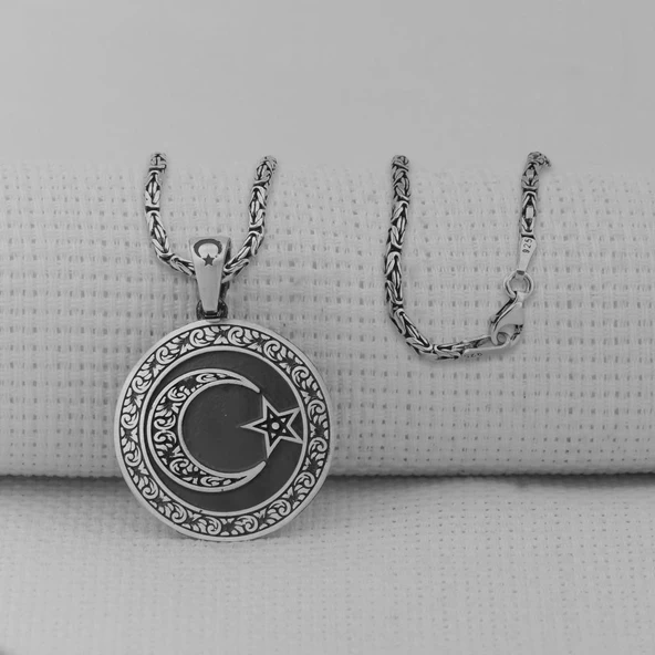 Gravür İşlemeli Siyah 925 Ayar Erkek Gümüş Büyük Boy Ay Yıldız Kolye ürün görseli 1