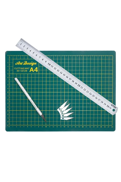 A4 Kesim Matı Çift Taraflı Kesim Altlığı Kretuar Bıçağı 5 Yedekli Çelik Cetvel 30 Cm A4 Kesim Seti ürün görseli 1