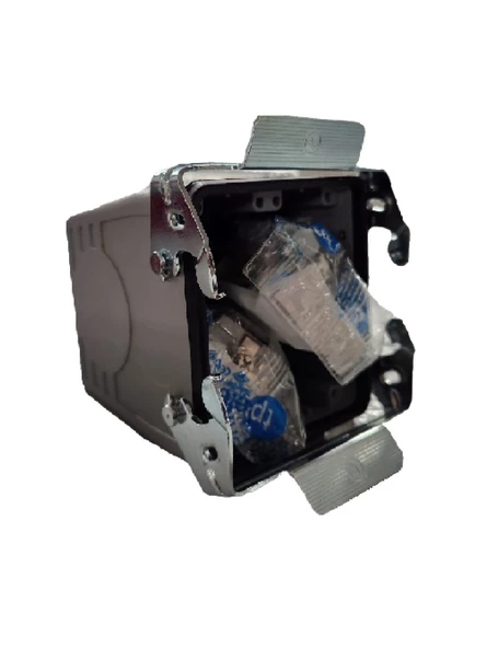 Tp Electric 61016-310-01P16 10X16A Uzatma Prizi Yandan Giriş Mandallı Contalı Vidalı IP65 ürün görseli 1