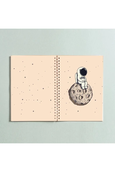 Astronot Ve Ay Tasarımlı Spiralli A5 96 Yaprak Çizgisiz Defter ürün görseli 1