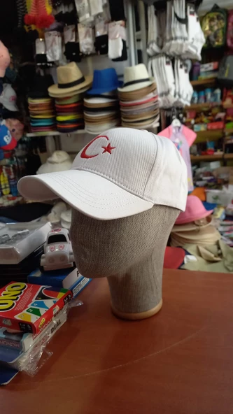 bayrak şapka ayyıldızlı şapka nakışlı unisex model beyaz ürün görseli 1