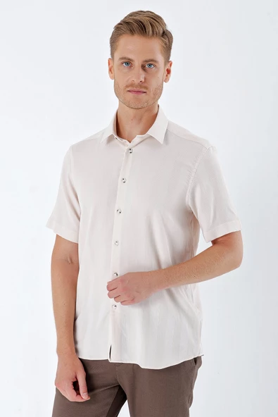 Bej Sert Yaka Kısa Kol Cepsiz Comfort Fit Classic Gömlek 1004230204 ürün görseli 1