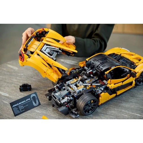 LEGO Technic 42172 McLaren P1 (2925 Parça) - Resim 3