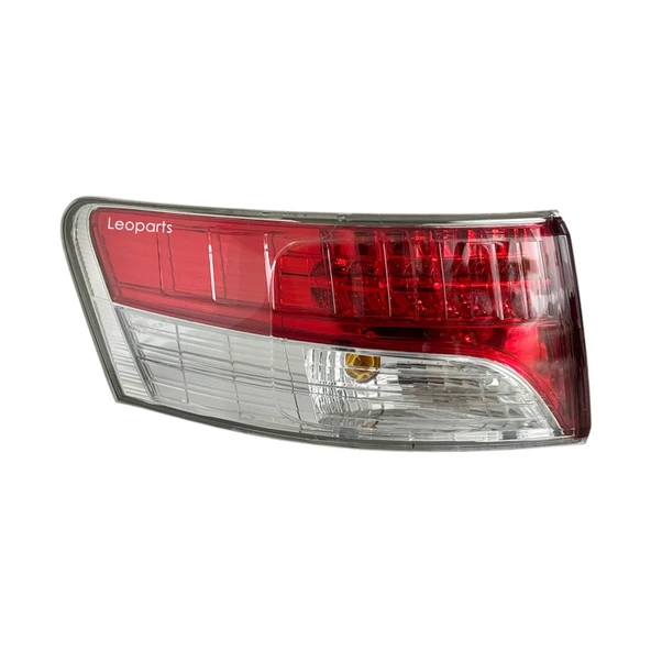 Leoparts Toyota Avensis Stop Lambası Dış Sol 2008-2012 81561-05270 ürün görseli 1