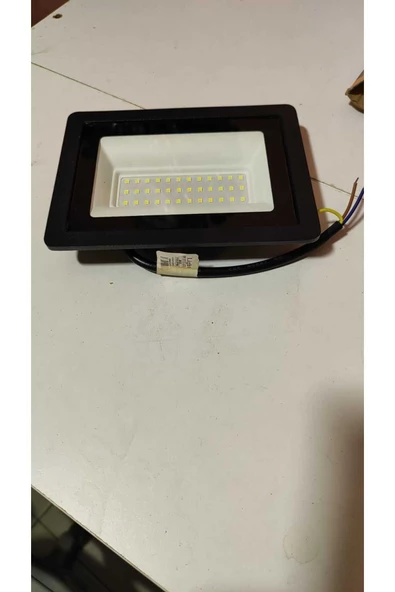 LİGHTECH 50W BEYAZ LED PROJOKTOR ürün görseli 1